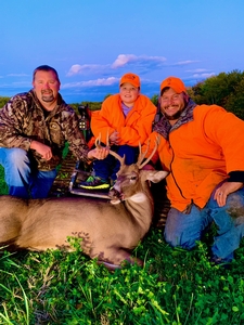 Ryan was recipient for the action track chair and this hunt with Rutting Ridge Outfitters. 